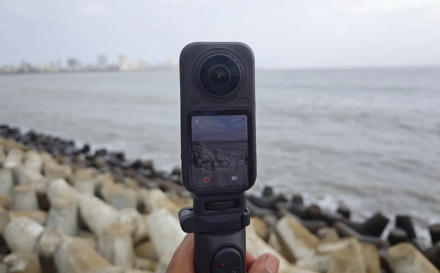 8K, 50 FPS ve 360 derece video: Insta360 X6 tanıtıldı!