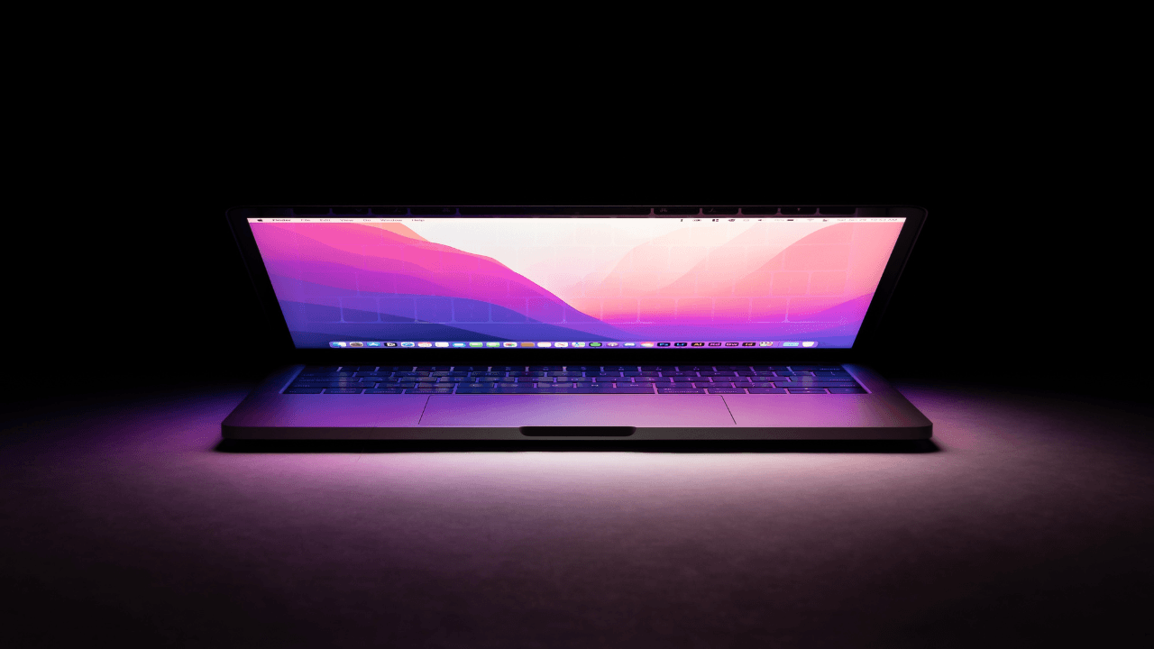 Apple, dokunmatik ekranlı MacBook Pro modellerini 27 Ekim'de tanıtabilir
