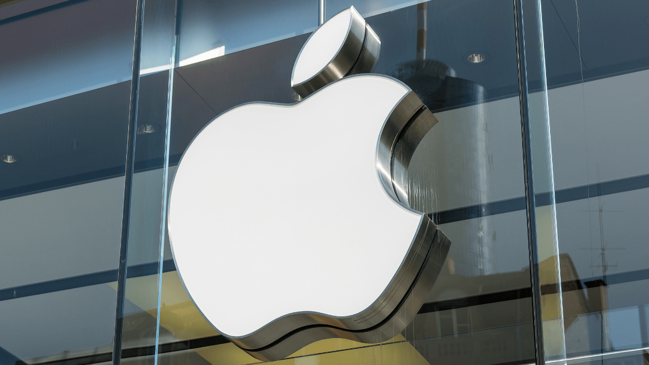 Apple, kameralı AirPods ve yapay zeka destekli akıllı kolye projelerinde test aşamasına geçti