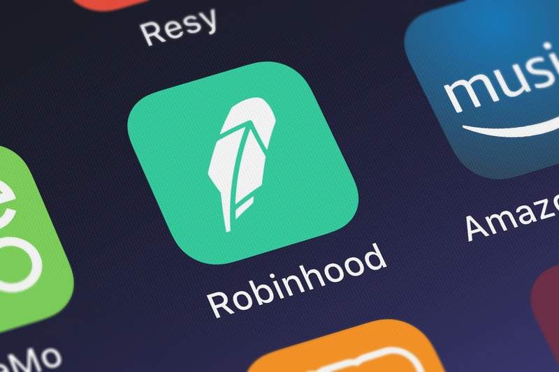 Cathie Wood’un ARK’ı Robinhood hissesi sattı, CoreWeave ve Kratos aldı