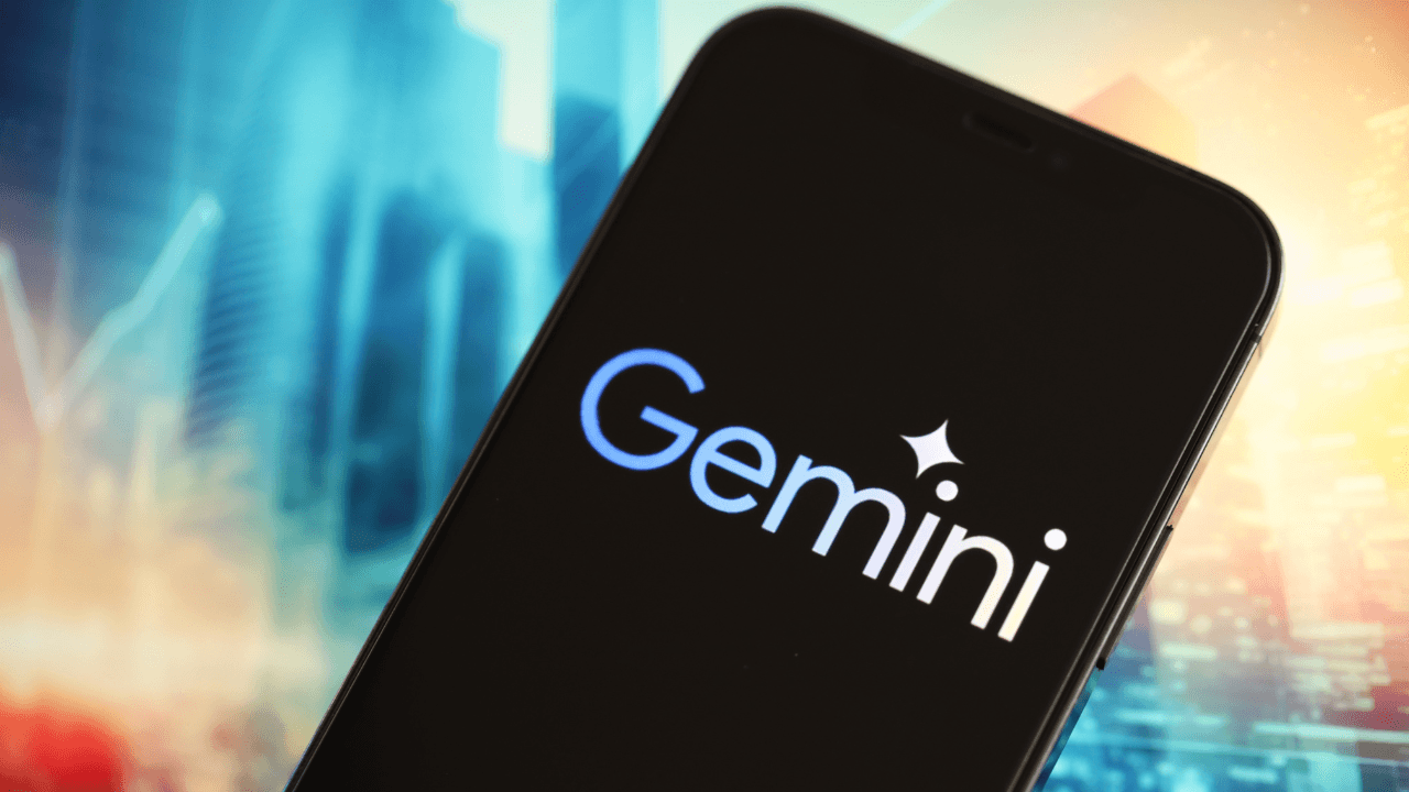 Google, Gemini Live platformuna sesli komutlarla çalışan dört yeni özellik ekledi