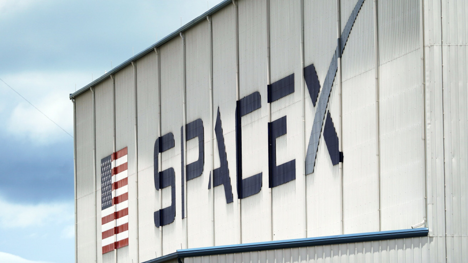 SpaceX'ten dev güneş enerjisi yatırımı
