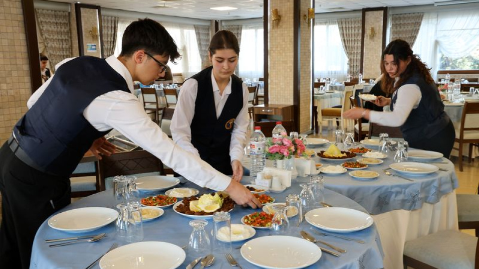 Ticaret Bakanlığı'ndan işletmelere 'servis ücreti' uyarısı